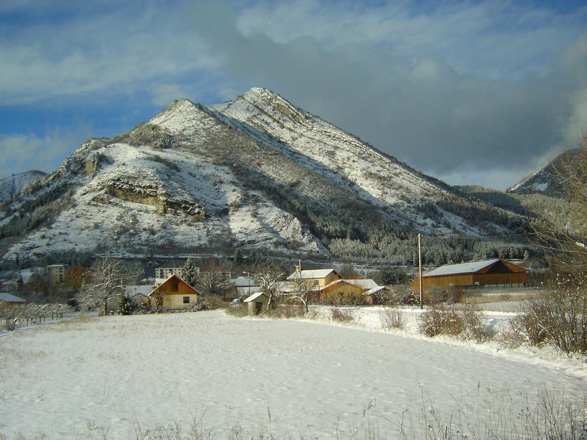 Bed and Breakfast Au Vieux Tilleul Veynes Экстерьер фото