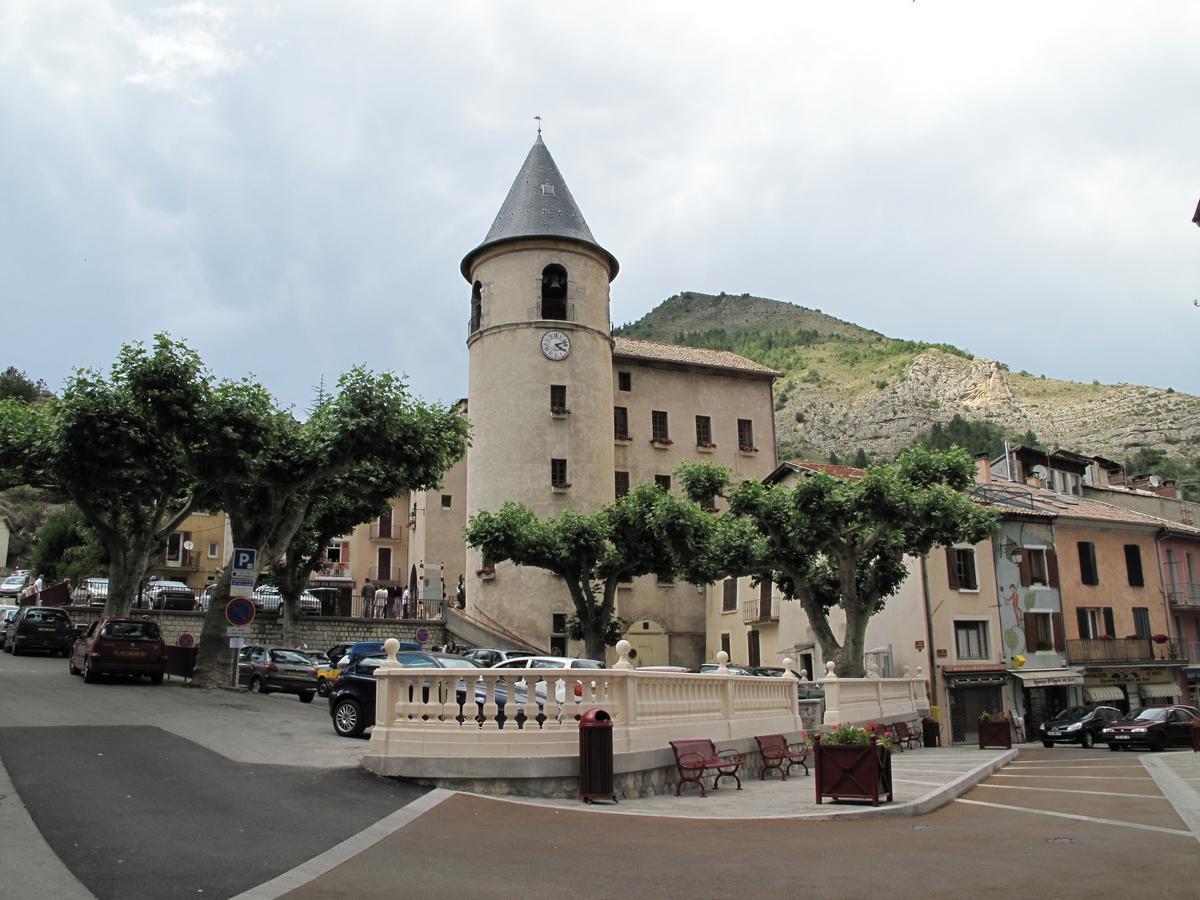 Bed and Breakfast Au Vieux Tilleul Veynes Экстерьер фото